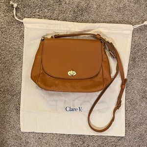 Clare V. Turnlock Louis — Tan Pebble